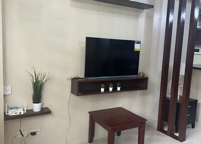 One Palm Tree By Melba Type * Manila